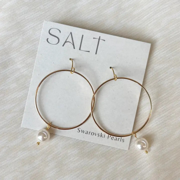 On My Way! Pearl Hoop Earrings