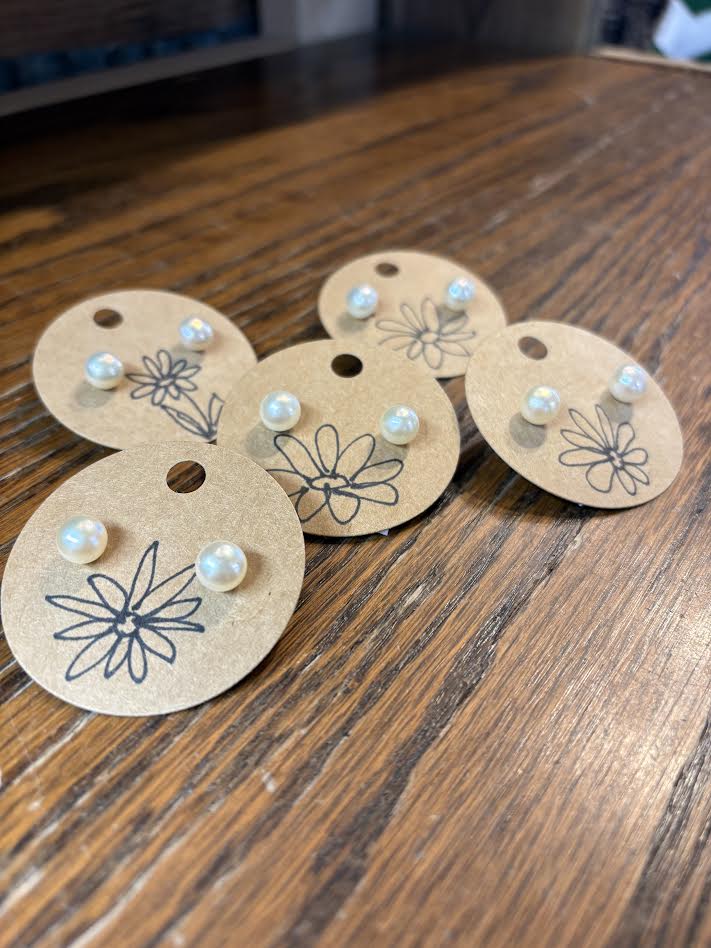 Pearl Stud Earrings (Small)